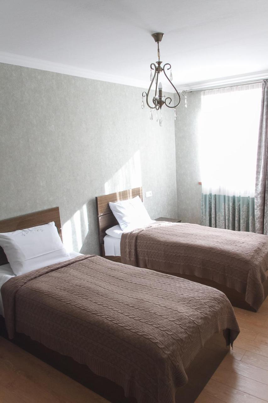 Sunny Mountain House Otel Kazbegi Dış mekan fotoğraf